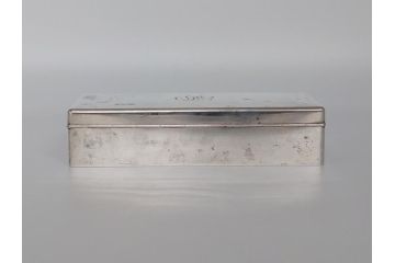 スターリング950　シンプルでスタイリッシュなシガレットケース　小箱　小物入れ(宮本商行)(R-060753)