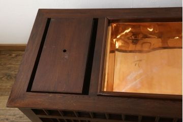 中古　特注品　車箪笥風希少デザインのカウンターテーブル(囲炉裏テーブル、長火鉢、木製火鉢、ダイニングテーブル、4人掛け、6人掛け、食卓)(R-060772)
