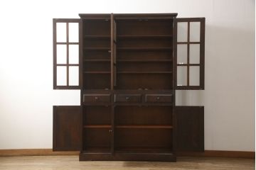 中古　北海道民芸家具　HM165K　高級感漂う上品な佇まいの食器棚(カップボード、キャビネット、収納棚、戸棚)(定価約43万円)(R-060774)