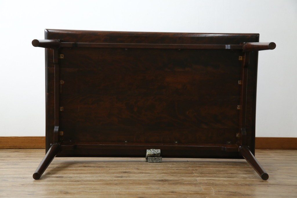 和製ヴィンテージ　松本民芸家具　シンプルなデザインが和モダンの空間に取り入れやすいダイニングテーブル　(R-060780)