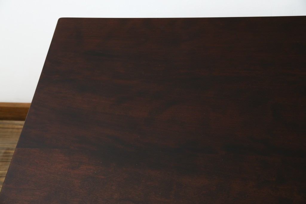 和製ヴィンテージ　松本民芸家具　シンプルなデザインが和モダンの空間に取り入れやすいダイニングテーブル　(R-060780)