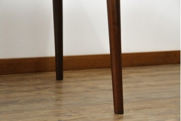 和製ヴィンテージ　松本民芸家具　シンプルなデザインが和モダンの空間に取り入れやすいダイニングテーブル　(R-060780)