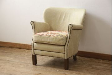 中古　HALO(ハロ)　PROFESSER ARM CHAIR(プロフェッサーアームチェア)　本革　キリムとレザーのリバーシブルのクッションがかわいい1人掛けソファ(1P、椅子、イス、ラウンジチェア)(定価約16万円)(R-060783)