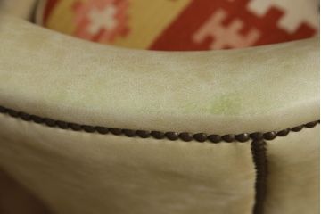 中古　HALO(ハロ)　PROFESSER ARM CHAIR(プロフェッサーアームチェア)　本革　キリムとレザーのリバーシブルのクッションがかわいい1人掛けソファ(1P、椅子、イス、ラウンジチェア)(定価約16万円)(R-060783)