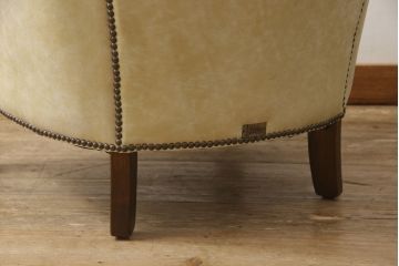 中古　HALO(ハロ)　PROFESSER ARM CHAIR(プロフェッサーアームチェア)　本革　キリムとレザーのリバーシブルのクッションがかわいい1人掛けソファ(1P、椅子、イス、ラウンジチェア)(定価約16万円)(R-060783)