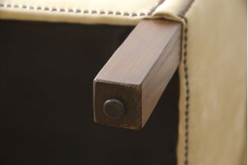 中古　HALO(ハロ)　PROFESSER ARM CHAIR(プロフェッサーアームチェア)　本革　キリムとレザーのリバーシブルのクッションがかわいい1人掛けソファ(1P、椅子、イス、ラウンジチェア)(定価約16万円)(R-060783)