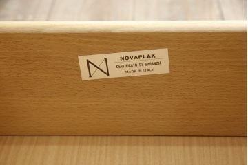 中古　美品　イタリア　ノバパルク(NOVAPLAK)　ロココ調　猫脚　エレガントな佇まいが目を惹くチェスト(引き出し)(R-060785)