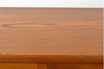 中古　美品　最高級　漆塗り　総欅(ケヤキ)材　指物　工芸家具　引出し内部桐材　杢目が魅力的な猫脚サイドボード(サイドキャビネット、戸棚、収納棚)(定価推定約150万円)(R-060787)