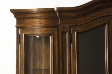 中古　超美品　DREXEL HERITAGE(ドレクセルヘリテイジ)　Grand Villa(グランドヴィラ)　照明付きのゴージャスなキャビネット(定価約130万円)(食器棚、カップボード、飾り棚、陳列棚)(R-060790)
