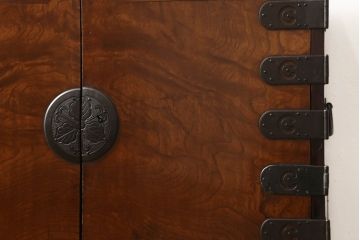 明治〜大正　前面欅(ケヤキ)材　内部桐材　観音開き　上質な和の空間づくりにぴったり!　庄内帳場箪笥(和箪笥、収納箪笥、時代箪笥、引き出し)(R-060792)