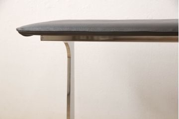 中古　美品　arflex(アルフレックス)　BRERA(ブレラ)　Sergio Brioschi(セルジオ・ブリオスキ)　スタイリッシュなシルエットが美しいテーブル(コンソールテーブル、サイドテーブル、サービステーブル)(定価約30万円)(R-060803)