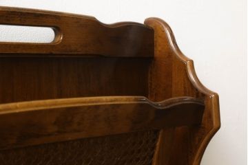 中古　オールドカリモク(karimoku)　和洋どちらのインテリアにも合わせやすい2段マガジンラック(本立て)(R-060804)