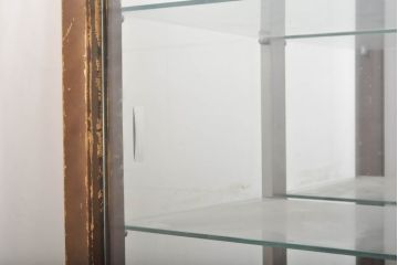 和製ビンテージ　大型　両面使い　クラシカルな雰囲気を醸し出す木枠ガラスケース(Gケース、ショーケース、キャビネット、陳列棚、飾り棚、店舗什器、ヴィンテージ)(R-060807)