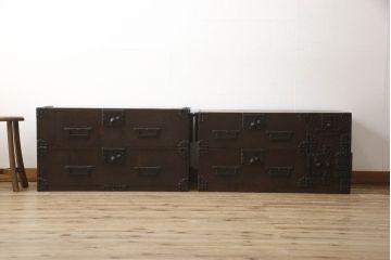 和製アンティーク　明治期　博物館クラス!!　高級品　特注　ここまで厚手の金具は激レア!!　総欅(ケヤキ)材　内部桐材　超極厚金具の収納箪笥(整理箪笥、時代箪笥、和箪笥、和たんす、サイドボード、引き出し)(R-060809)