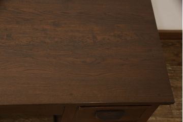 和製アンティーク　ナラ材　和洋どちらのインテリアにも合わせやすい脚付き両袖机(デスク、テーブル、ワークデスク、在宅用、在宅ワーク用、オフィスデスク)(R-060812)