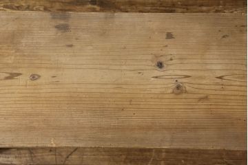 和製アンティーク　素朴な木味がぬくもりを感じるベンチ(長椅子、ベンチ、板座チェア、ダイニングベンチ、飾り台)(R-060819)