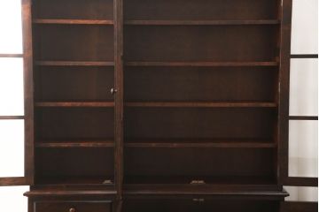 中古　神居民芸家具　和洋どちらの空間にも馴染むキャビネット(食器棚、カップボード、収納棚、戸棚)(R-060820)