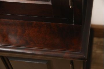 中古　神居民芸家具　和洋どちらの空間にも馴染むキャビネット(食器棚、カップボード、収納棚、戸棚)(R-060820)