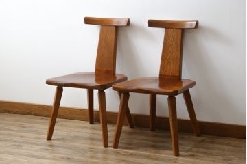 中古　美品　岩手県岩泉・純木家具　栓材　摺り漆(すりうるし)　心地よい木の風合いが魅力的なダイニングチェア2脚セット(アームレスチェア、板座チェア、椅子、イス)(定価2脚で約16万円)(R-060823)