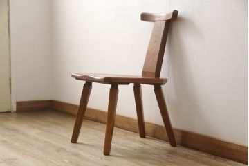 中古　美品　岩手県岩泉・純木家具　栓材　摺り漆(すりうるし)　心地よい木の風合いが魅力的なダイニングチェア(アームレスチェア、板座チェア、椅子、イス)(R-060824)