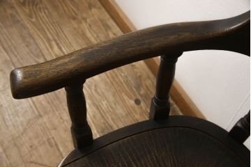 中古　高級品　飛騨産業　PROVINCIAL(プロヴィンシャル・プロビンシャル)　キツツキ　スモーカーズボウチェア(アームチェア、板座チェア、ダイニングチェア)(定価約20万円)(R-060829)