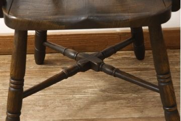 中古　高級品　飛騨産業　PROVINCIAL(プロヴィンシャル・プロビンシャル)　キツツキ　スモーカーズボウチェア(アームチェア、板座チェア、ダイニングチェア)(定価約20万円)(R-060829)