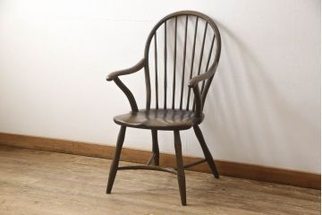 中古　飛騨産業　PROVINCIAL(プロヴィンシャル・プロビンシャル)　キツツキ　オーク材　曲木の背もたれが美しいボウバックアームチェア(ウィンザーチェア、板座チェア、ダイニングチェア、椅子、イス、プロビンシャル、ウインザーチェア)(定価約18万円)(R-060830)
