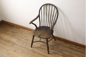 中古　飛騨産業　PROVINCIAL(プロヴィンシャル・プロビンシャル)　キツツキ　オーク材　曲木の背もたれが美しいボウバックアームチェア(ウィンザーチェア、板座チェア、ダイニングチェア、椅子、イス、プロビンシャル、ウインザーチェア)(定価約18万円)(R-060830)