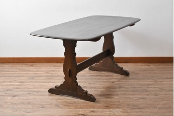 イギリスヴィンテージ　ERCOL(アーコール)　エルム材　クラシカルな雰囲気漂うダイニングテーブル(ヴィンテージ、4人掛け、6人掛け、食卓、作業台)(R-060852)