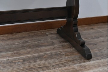 イギリスヴィンテージ　ERCOL(アーコール)　エルム材　クラシカルな雰囲気漂うダイニングテーブル(ヴィンテージ、4人掛け、6人掛け、食卓、作業台)(R-060853)