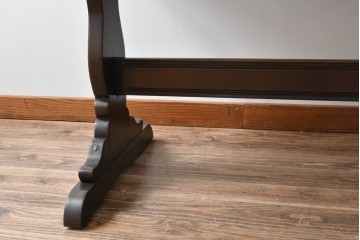 イギリスヴィンテージ　ERCOL(アーコール)　エルム材　クラシカルな雰囲気漂うダイニングテーブル(ヴィンテージ、4人掛け、6人掛け、食卓、作業台)(R-060853)