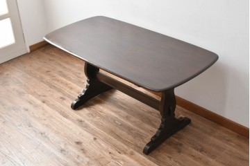 イギリスヴィンテージ　ERCOL(アーコール)　エルム材　クラシカルな雰囲気漂うダイニングテーブル(ヴィンテージ、4人掛け、6人掛け、食卓、作業台)(R-060853)