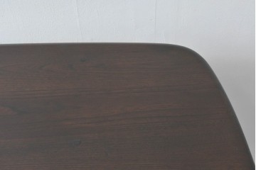 イギリスヴィンテージ　ERCOL(アーコール)　エルム材　クラシカルな雰囲気漂うダイニングテーブル(ヴィンテージ、4人掛け、6人掛け、食卓、作業台)(R-060853)