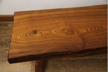 中古　美品　岩手岩泉・純木家具　摺り漆塗り　総欅(ケヤキ)一枚板を贅沢に使用したベンチ(長椅子、椅子、イス、2人掛け、3人掛け)(R-060857)