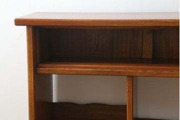 中古　美品　国産　職人手造り　総欅(ケヤキ)無垢材　漆塗り　美しい杢目を堪能できる飾り棚(茶棚、違い棚、収納棚、戸棚)(R-060858)