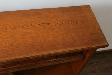 中古　美品　国産　職人手造り　総欅(ケヤキ)無垢材　漆塗り　美しい杢目を堪能できる飾り棚(茶棚、違い棚、収納棚、戸棚)(R-060858)