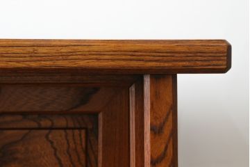 中古　美品　国産　職人手造り　総欅(ケヤキ)無垢材　漆塗り　美しい杢目を堪能できる飾り棚(茶棚、違い棚、収納棚、戸棚)(R-060858)