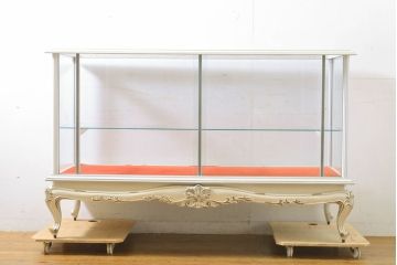 中古　希少デザイン　スチール製　イタリア　ロココ調では珍しい横長ガラスケース(ショーケース、飾り棚、陳列棚、キャビネット、店舗什器)(R-060861)