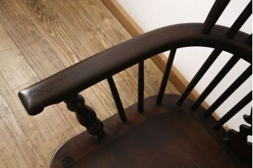 和製ビンテージ　松本民芸家具　#44A型　洋風のクラシカルなデザインが美しいウィンザーチェア(ヴィンテージ、アームチェア、板座チェア、ダイニングチェア、椅子、イス、ウインザーチェア)(定価約18万円)(R-060866)