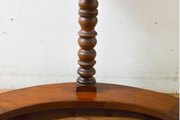 中古　スペイン　バロッサバレンティ(VARO,S.A. VALENTI)　脚部の挽き物加工がエレガントなカウンターテーブル(サイドテーブル、コンソールテーブル)(R-060869)