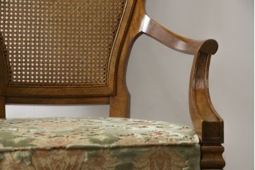 中古　DREXEL HERITAGE(ドレクセルヘリテイジ)　Cameo Classics(キャメオクラシックス)　格調高い雰囲気が魅力のマホガニー製アームチェア(イス、椅子、ダイニングチェア)(定価約35万円)(R-060870)