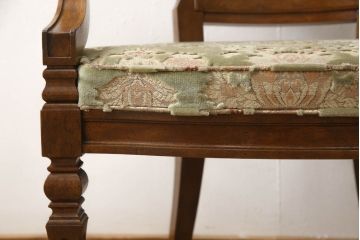 中古　DREXEL HERITAGE(ドレクセルヘリテイジ)　Cameo Classics(キャメオクラシックス)　格調高い雰囲気が魅力のマホガニー製アームチェア(イス、椅子、ダイニングチェア)(定価約35万円)(R-060872)