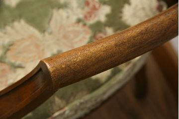 中古　DREXEL HERITAGE(ドレクセルヘリテイジ)　Cameo Classics(キャメオクラシックス)　格調高い雰囲気が魅力のマホガニー製アームチェア(イス、椅子、ダイニングチェア)(定価約35万円)(R-060873)