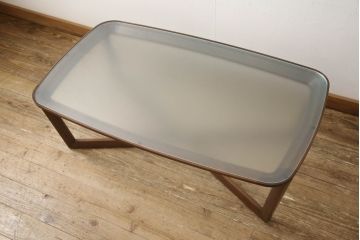中古　美品　カリモク家具(karimoku)　domani(ドマーニ)　Excel-Life(エクセルライフ)　シンプルながらも木工技術の光るフレームがおしゃれなリビングテーブル(センターテーブル、ローテーブル)(R-060875)