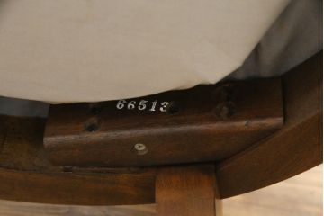 中古　DREXEL HERITAGE(ドレクセルヘリテイジ)　Cameo Classics(キャメオクラシックス)　格調高い雰囲気が魅力のマホガニー製アームチェア(イス、椅子、ダイニングチェア)(定価約35万円)(R-060877)