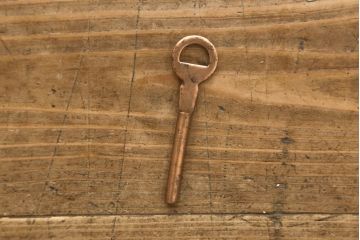 中古　美品　岩谷堂箪笥　大振りの金具が存在感を放つ衣装箪笥(和タンス、収納箪笥、引き出し)(R-060881)