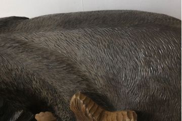 和製アンティーク　上西作　作家物　超特大　まるで本物!!　毛流れや鱗に至るまでとにかく彫りが良い!!　木彫りの熊(置物、置き物、ディスプレイ)(R-060882)