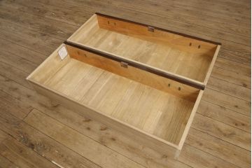 中古　美品　岩谷堂箪笥　脚(台輪)付きリメイク　重厚感のある金具が魅力的な着物箪笥(衣装箪笥、和タンス、収納箪笥、引き出し)(R-060883)