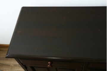 中古　北海道民芸家具　落ち着いた空間づくりにおすすめのサイドボード　(R-060886)