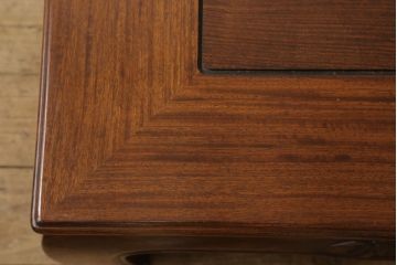 和製ビンテージ　国産指物家具　中森喜三郎作　漆塗り　花梨(カリン)材　幕板に彫刻された松竹梅が目を引く座卓(ローテーブル、センターテーブル、ヴィンテージ)(R-060891)